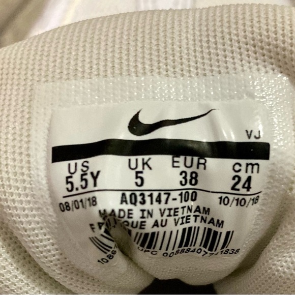 *Like New* Nike Air Max 95 Size 5.5Y/Women’s 7 White Shimmer Running Shoes - Picture 7 of 10